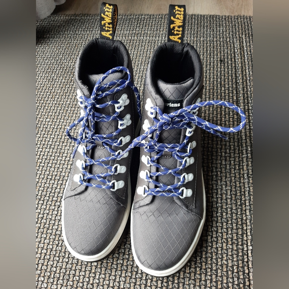 Dr. Martens combat boots size 8 NEW